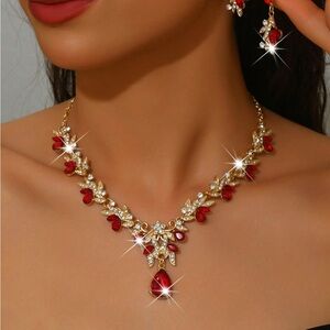 Bossy's Boutique Red and Gold Gem Necklace